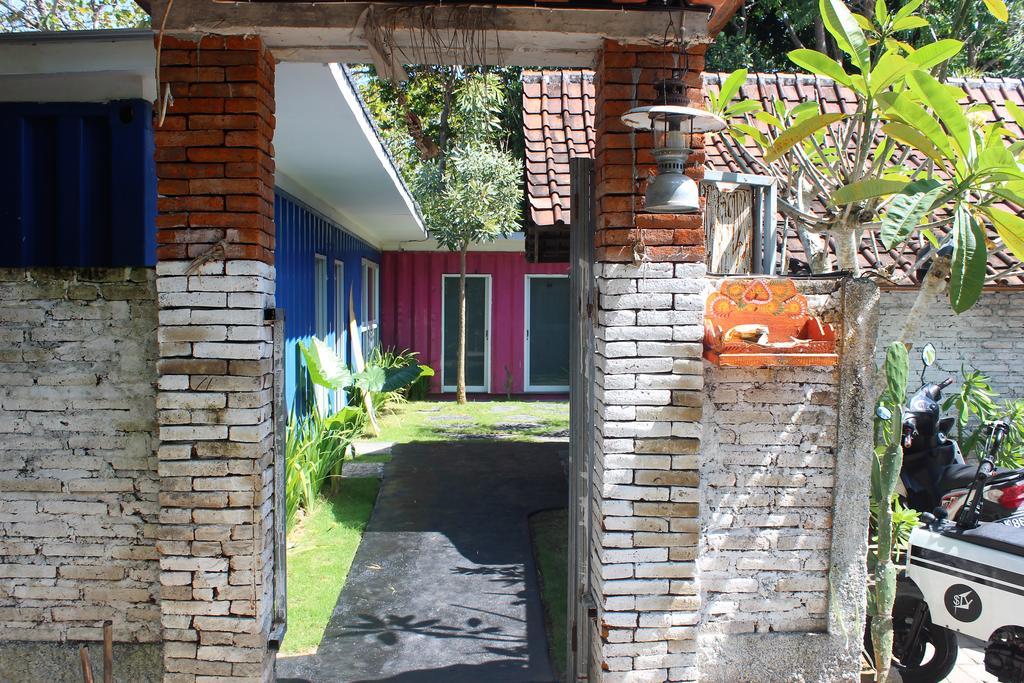 Kubu Container Uluwatu (Bali)