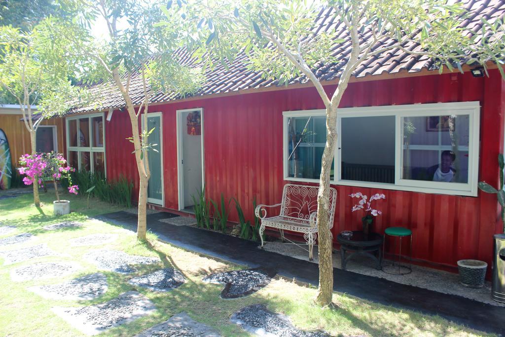 Kubu Container Taman liburan Uluwatu (Bali)