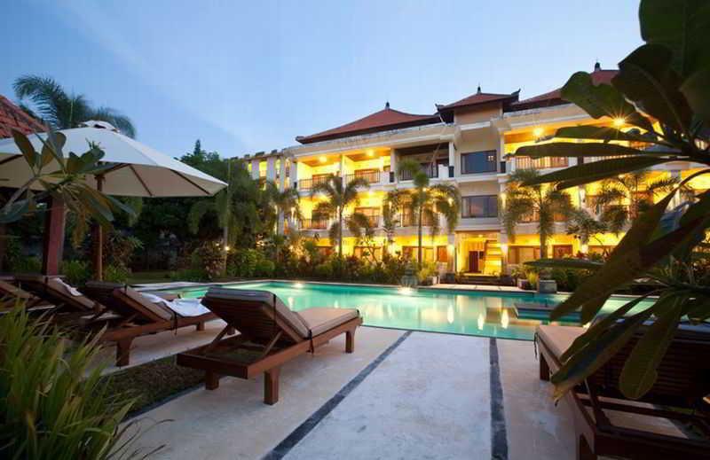 Hotel Kusuma 4*