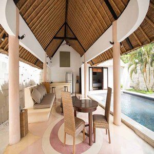 Bvilla Seaside Villa *