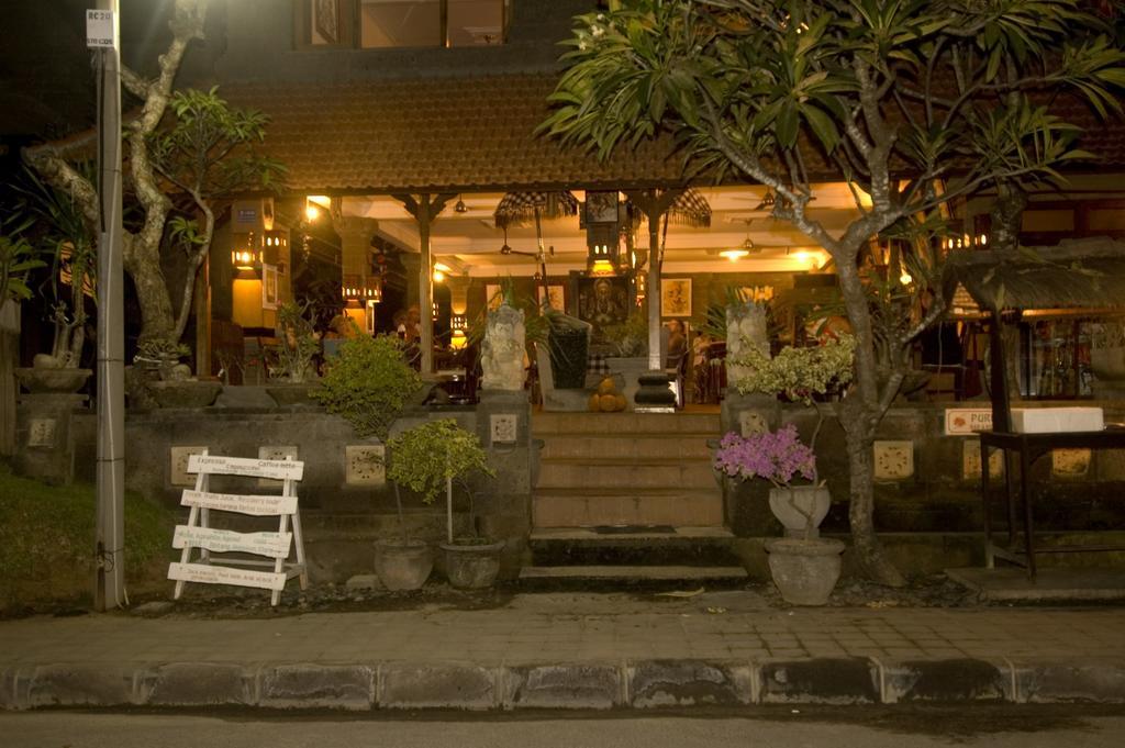 Puri Rai 2* Padangbai (Bali)