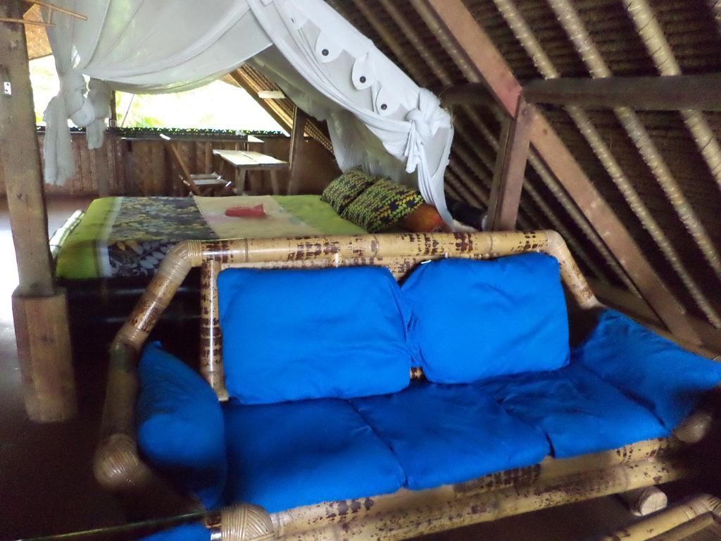 Topi * Padangbai (Bali)