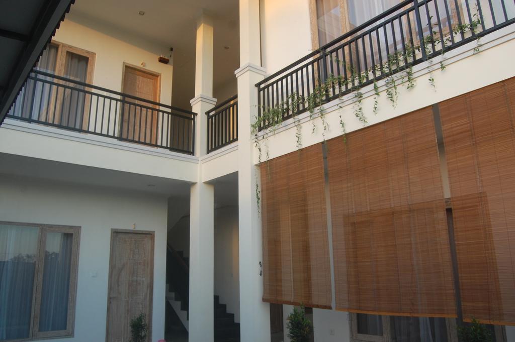 Wooden Paradise Tempat Tidur & Sarapan