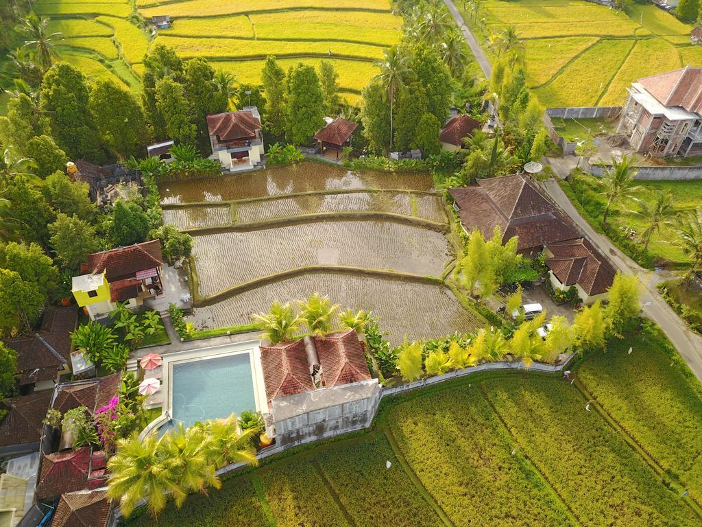 Atres Munduk (Bali)