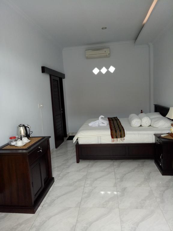 Yoga's House