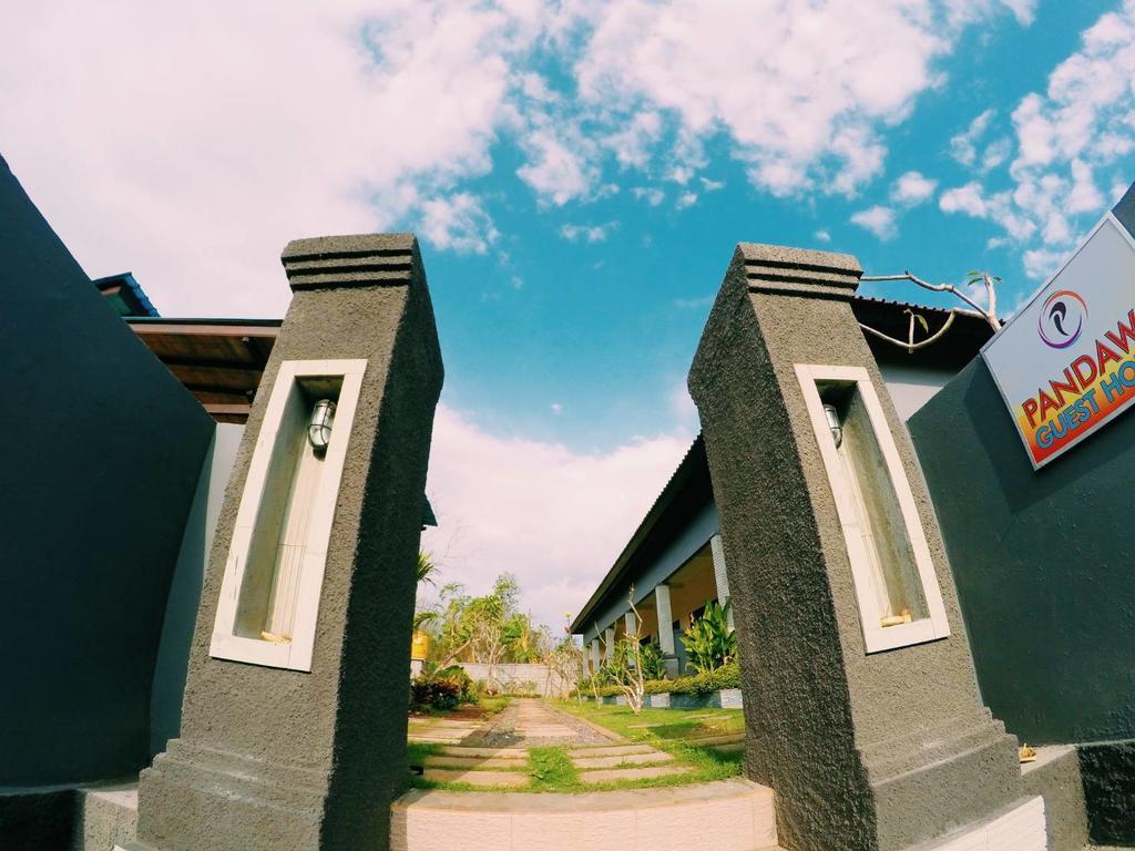 Pandawa Wisma tamu *