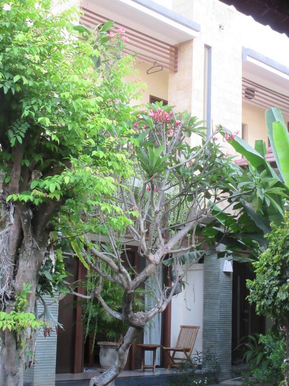 Rika Guest house *
