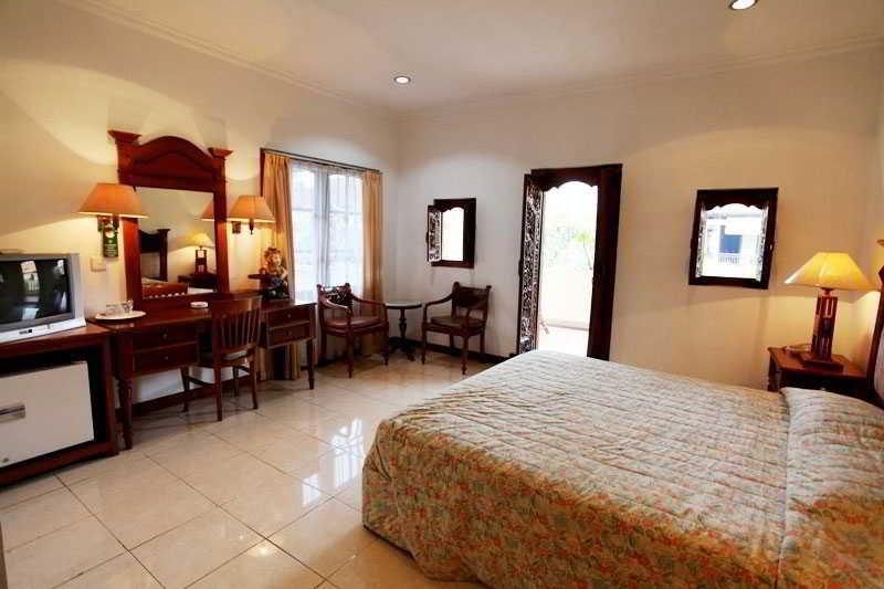 Hotel Shanti Front 3*