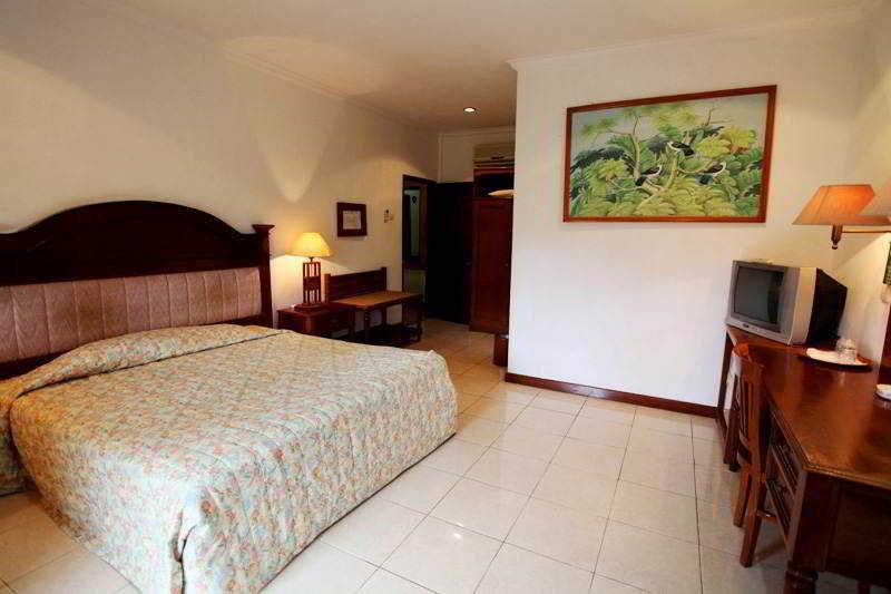 Shanti Front 3* Sanur (Bali)