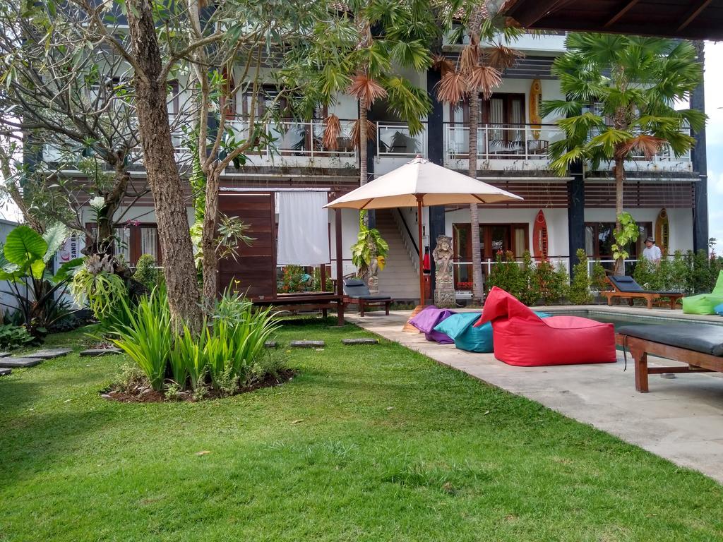 Guest house Premier Surf Camp Canggu (Bali)