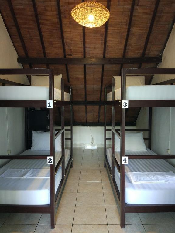 Hostel Karma Backpacker House *
