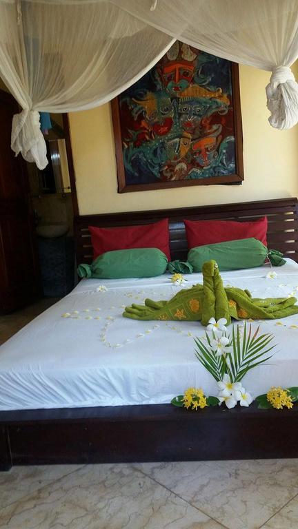 Pt Putra Momongan Menyelam Scuba Guest house 2*