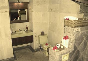 Puri Bagus Hotel