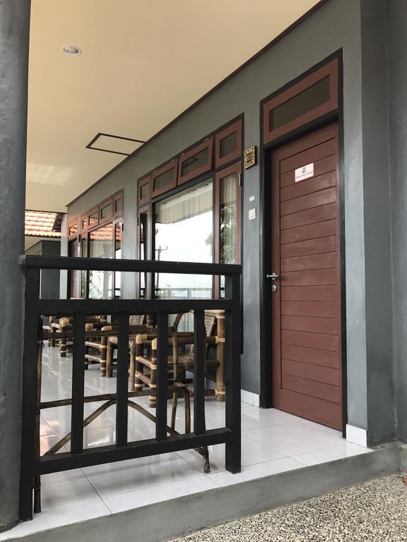 3d Guest house *