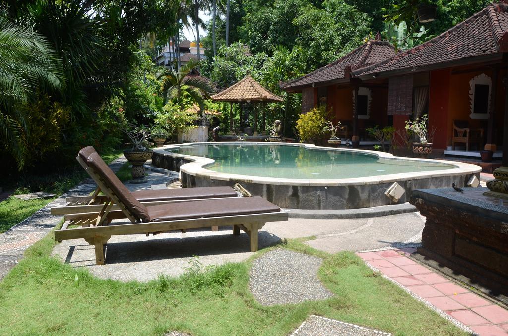Padangbai Homestay *
