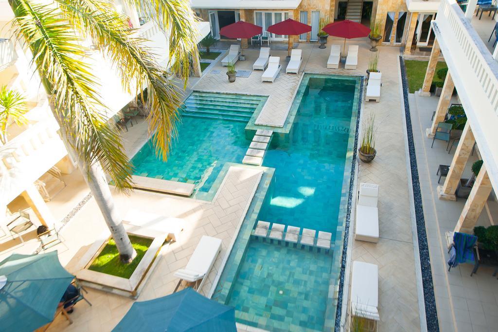 Bali Court & Hotel 3*
