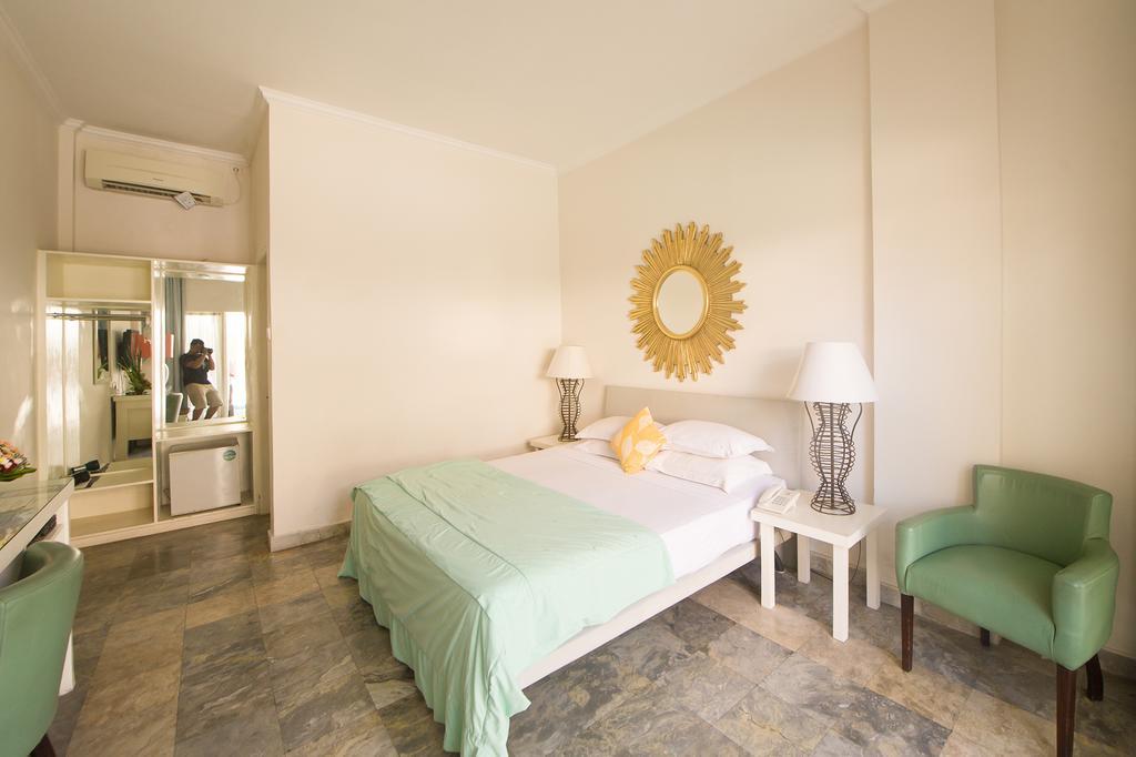 Bali Court & Hotel 3*