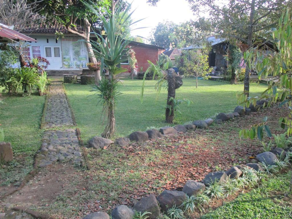 Esa Di Kubu Homestay *