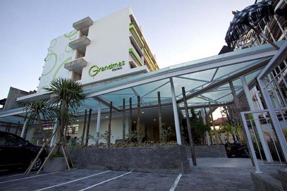Hotel J Kuta 3*