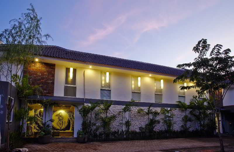 7 Bidadari Seminyak (Bali)