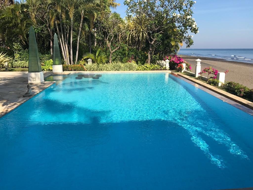 Villa Surgawi Lovina (Bali)