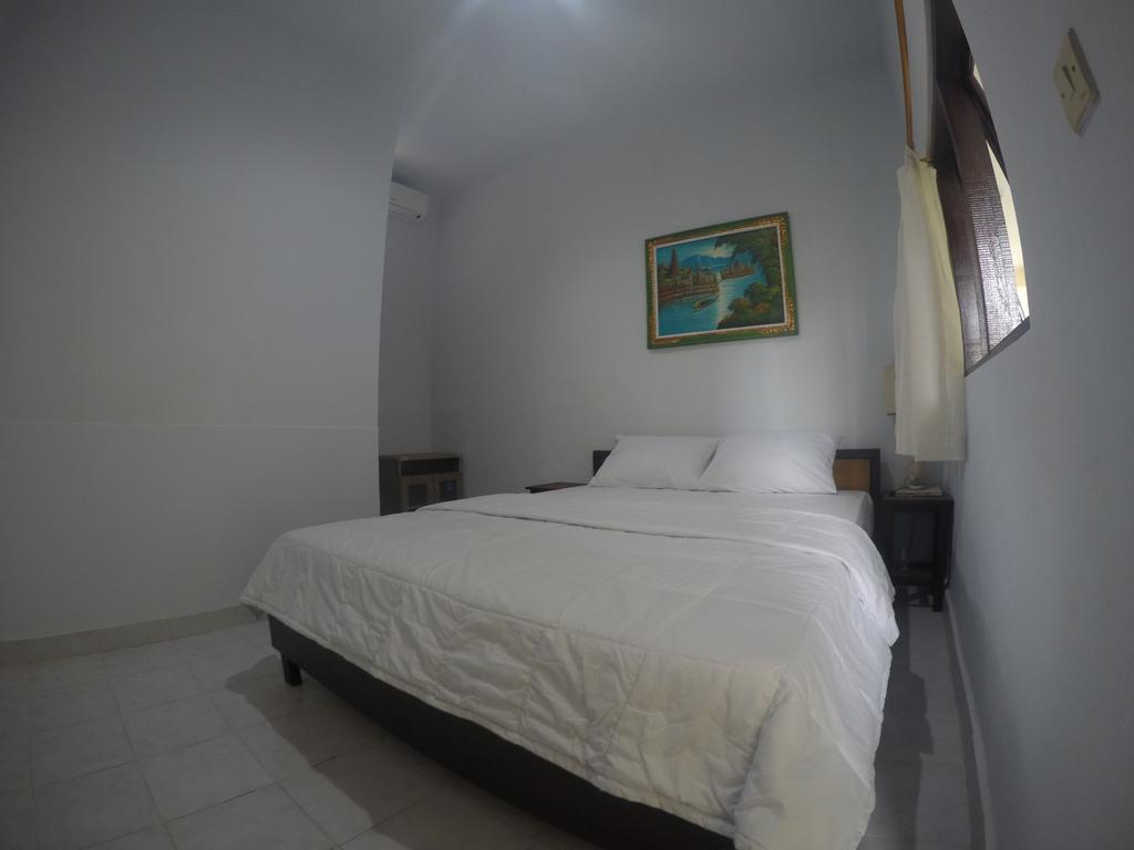 Pluto House Canggu (Bali)