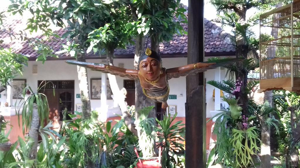 Homestay Tjana Homestay *