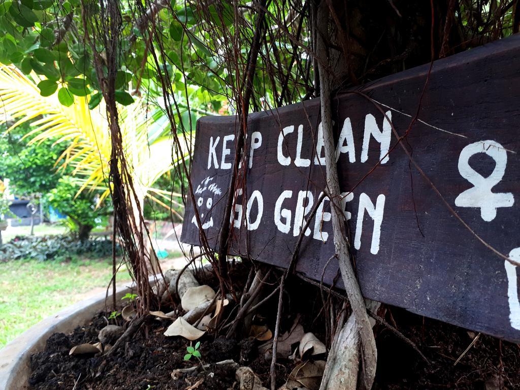 Gede Homestay Lovina (Bali)
