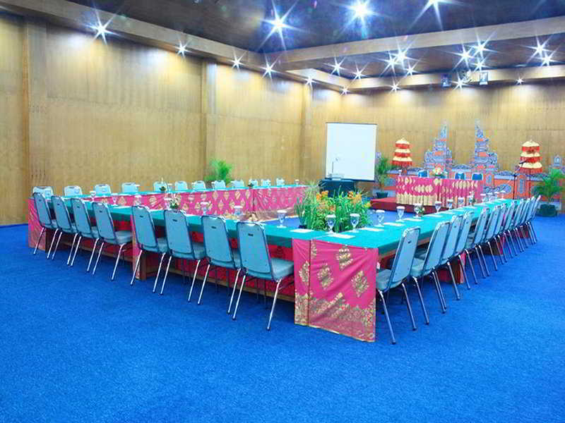Sari Segara & Resort 3*