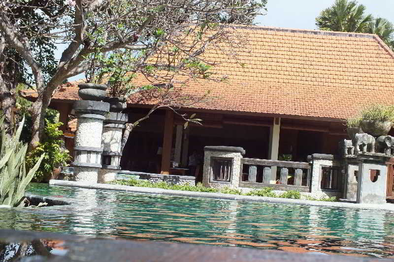 Hotel Besakih Beach