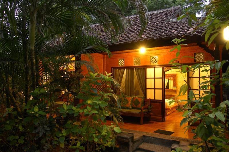 Hotel Sari 3*