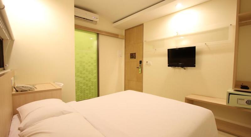 Hotel J Kuta 3*