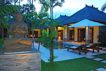 Cahaya Villa *