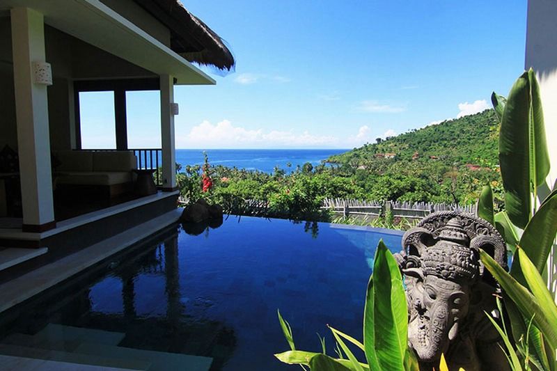 The Griya & Hotel 5*