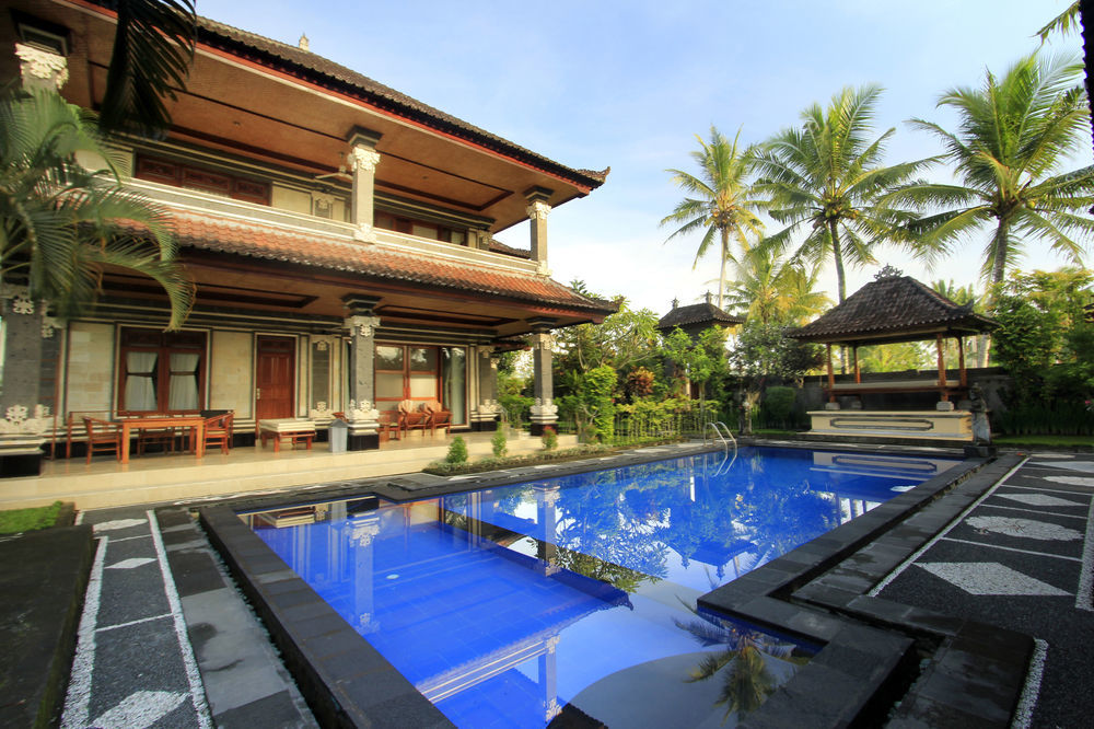 Agung Khalia 4*