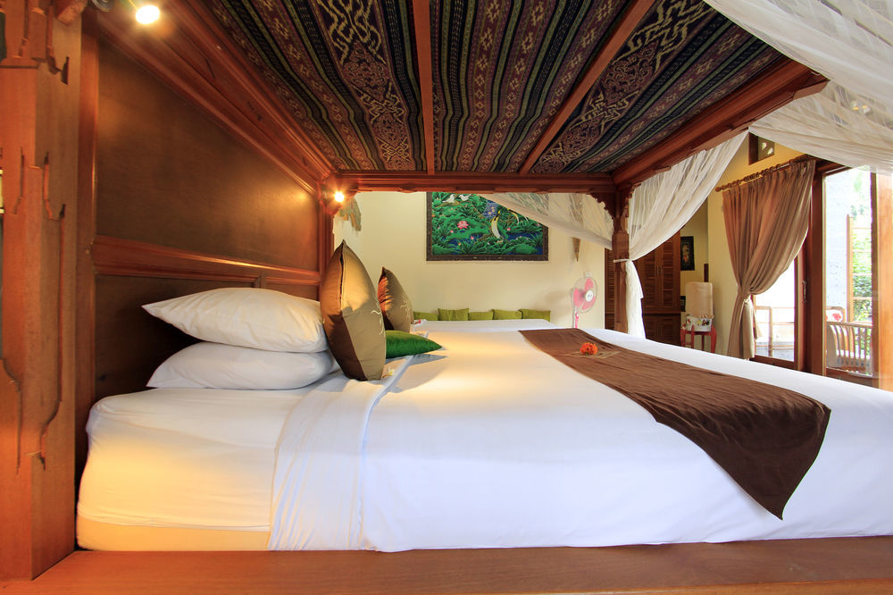 Agung Khalia 4*