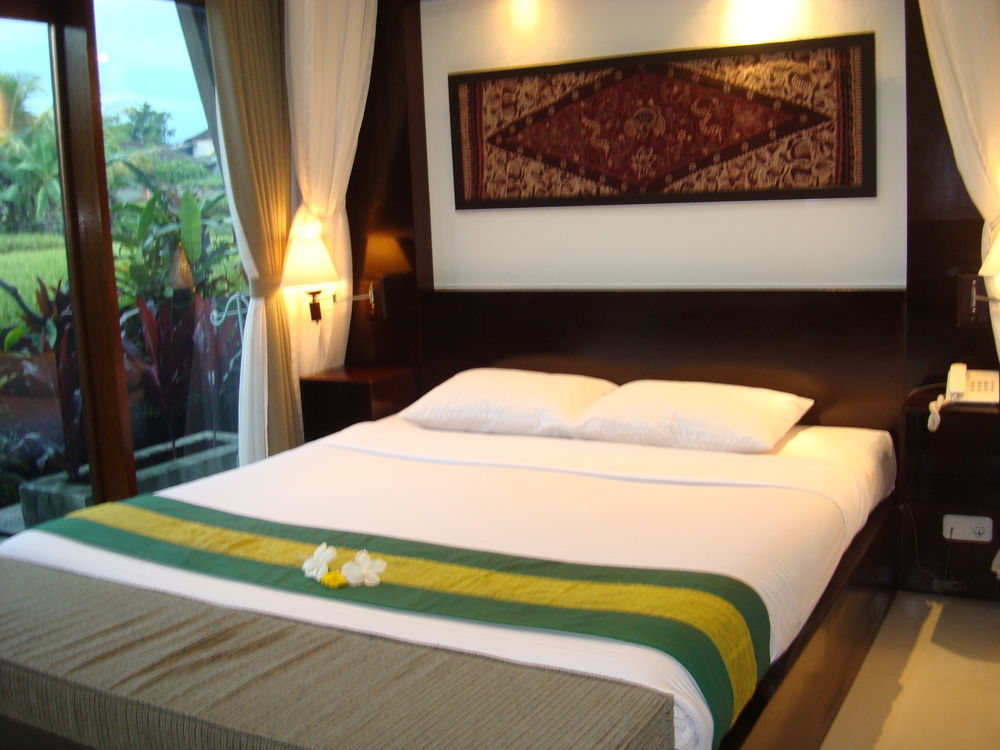 Resort Anini Raka &