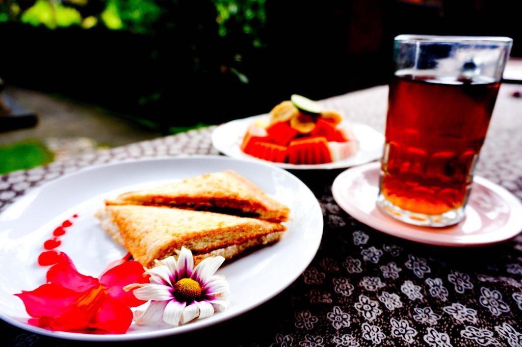 Desak Putu Putra Homestay *