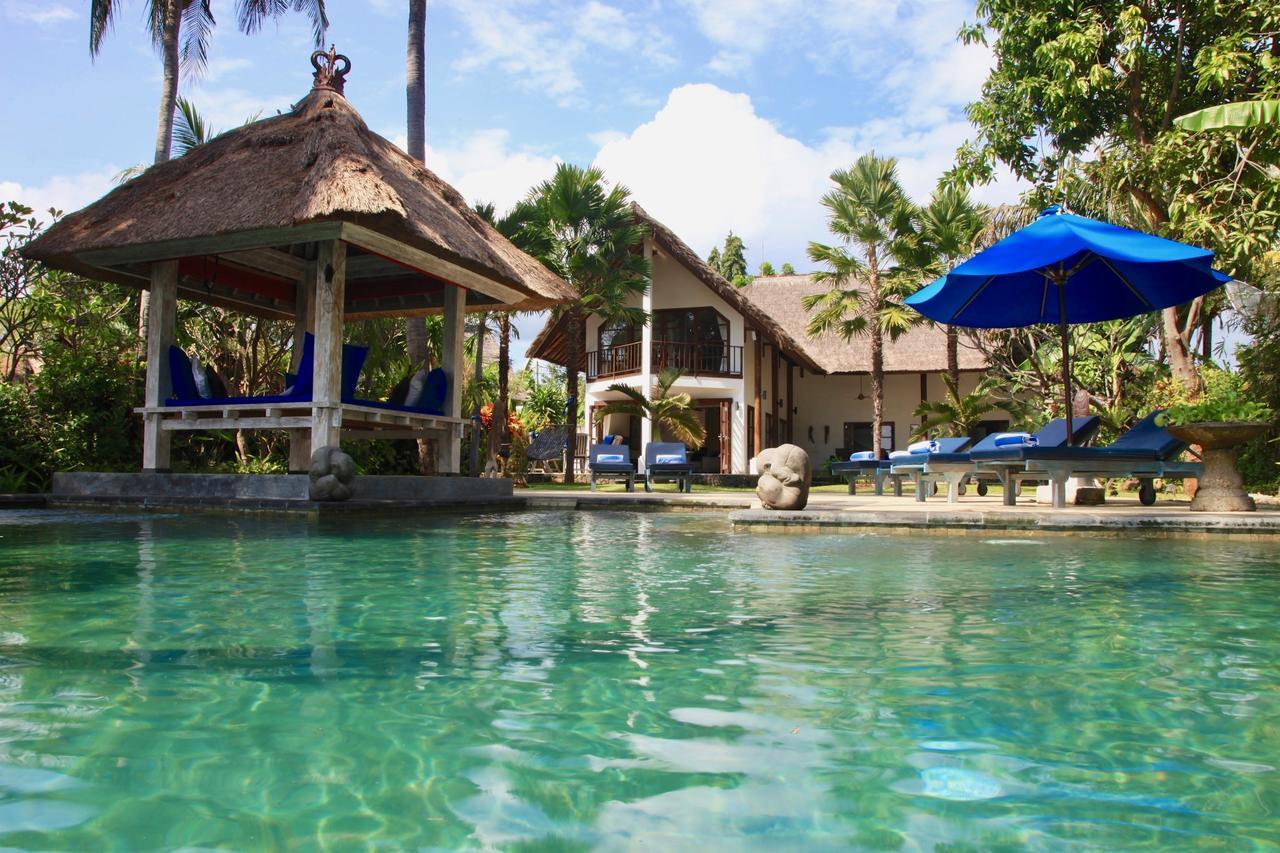 Cantik Villa *