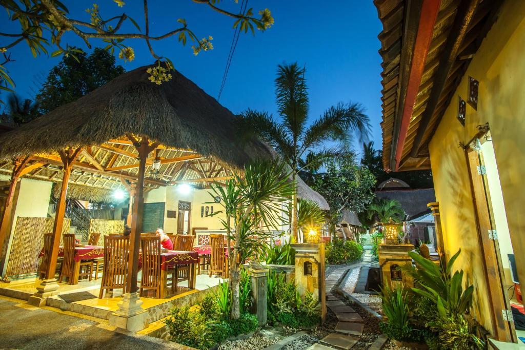 Holiday park The Nichos And 3*