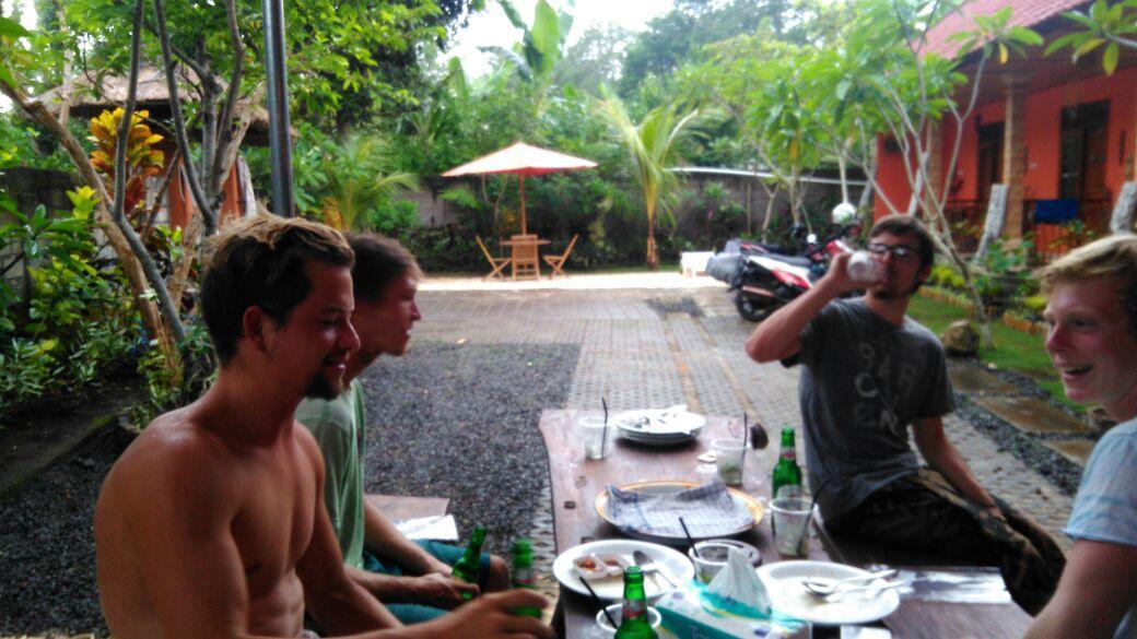 Made Roejas Homestay *