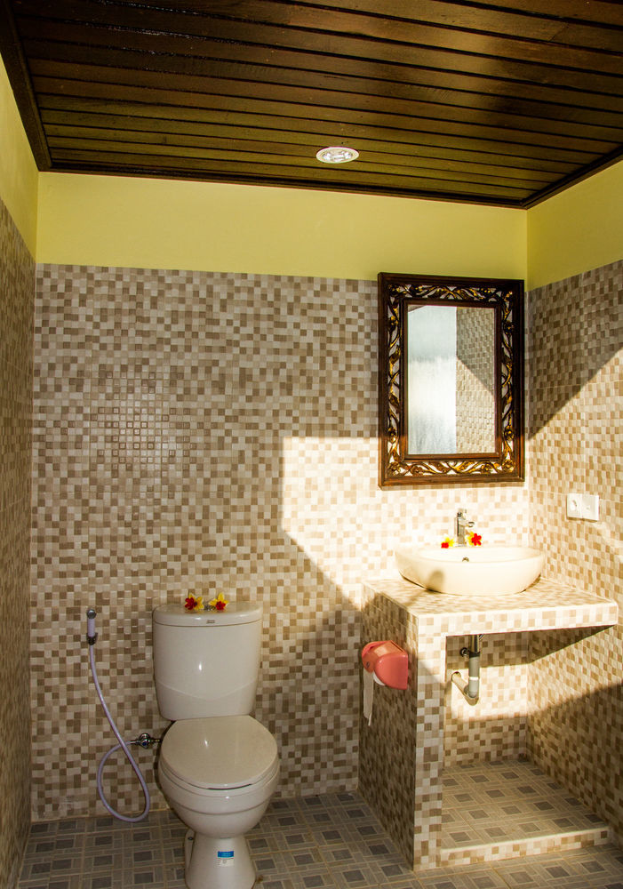 Beten Waru And Restaurant Amed (Bali)