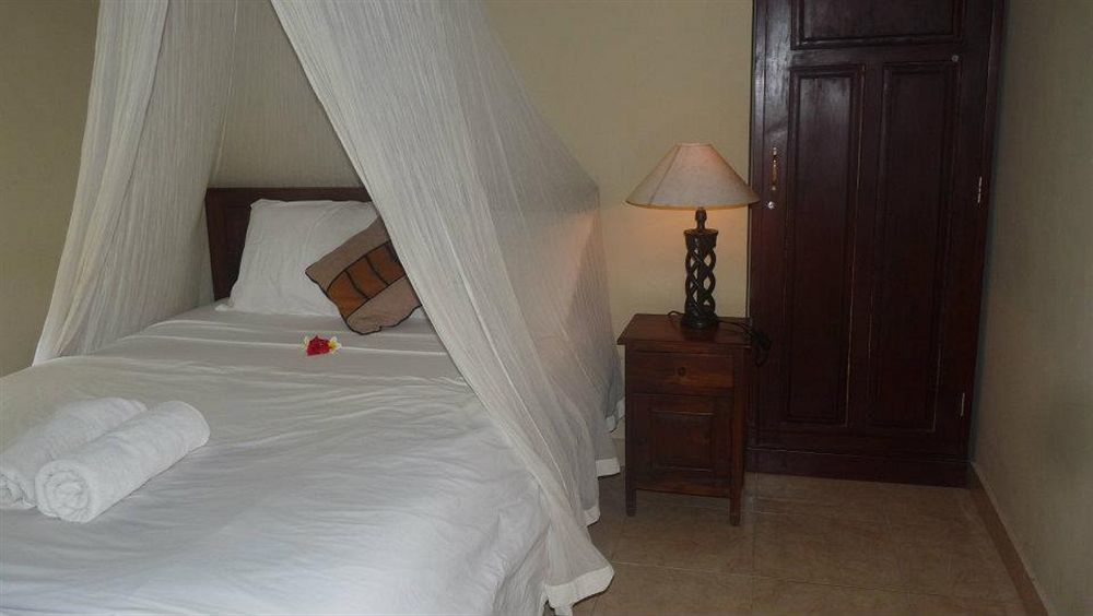 Coral Bay Hotel 3*