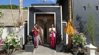 Kelapa Hotel