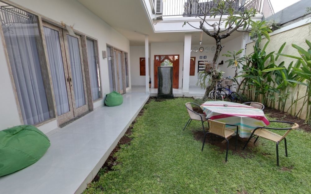 Sugiras Living Guest house