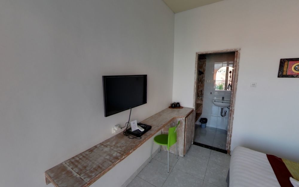 Sugiras Living Guest house