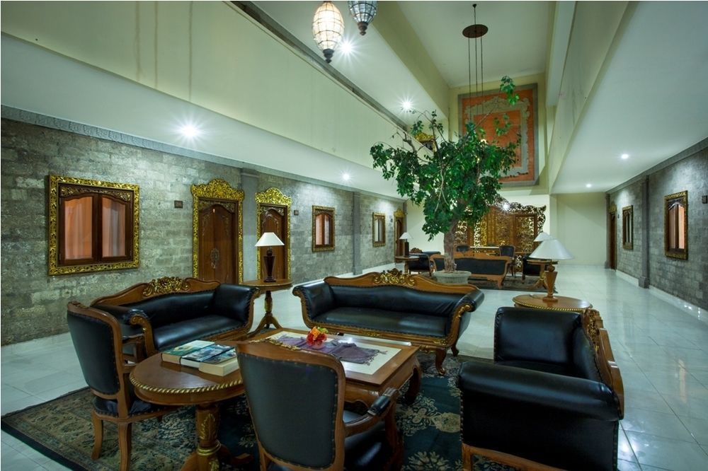 At The Hotel Candi Dasa (Bali)
