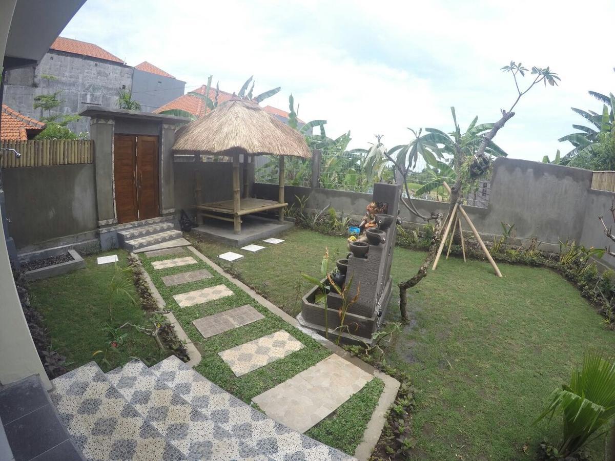 Pluto House Homestay *