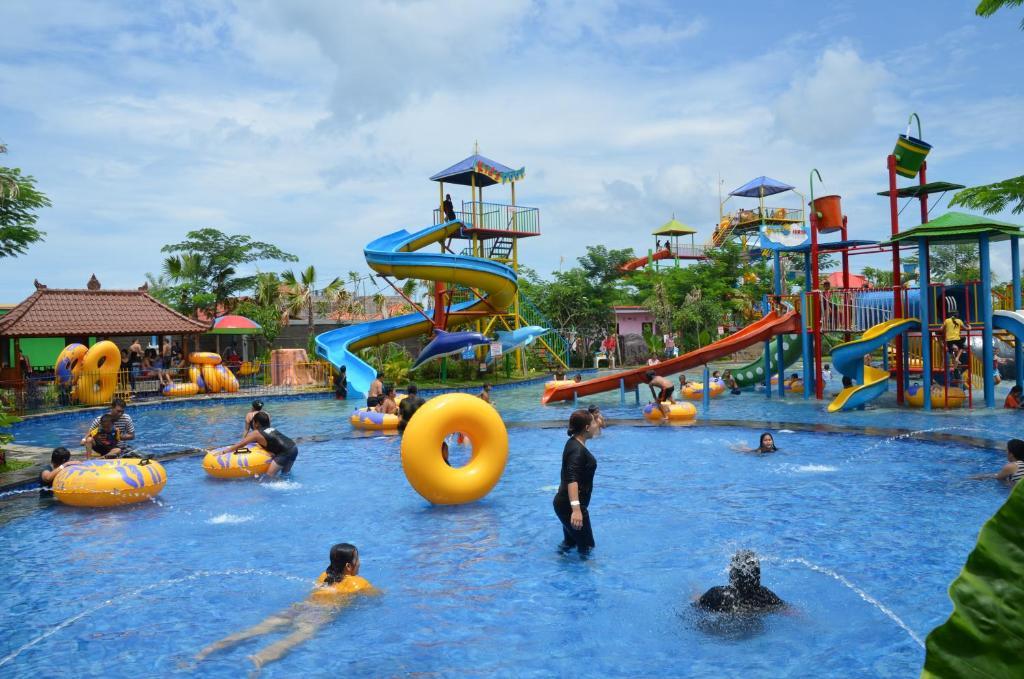 Gran Surya 3* Banjar (Bali)