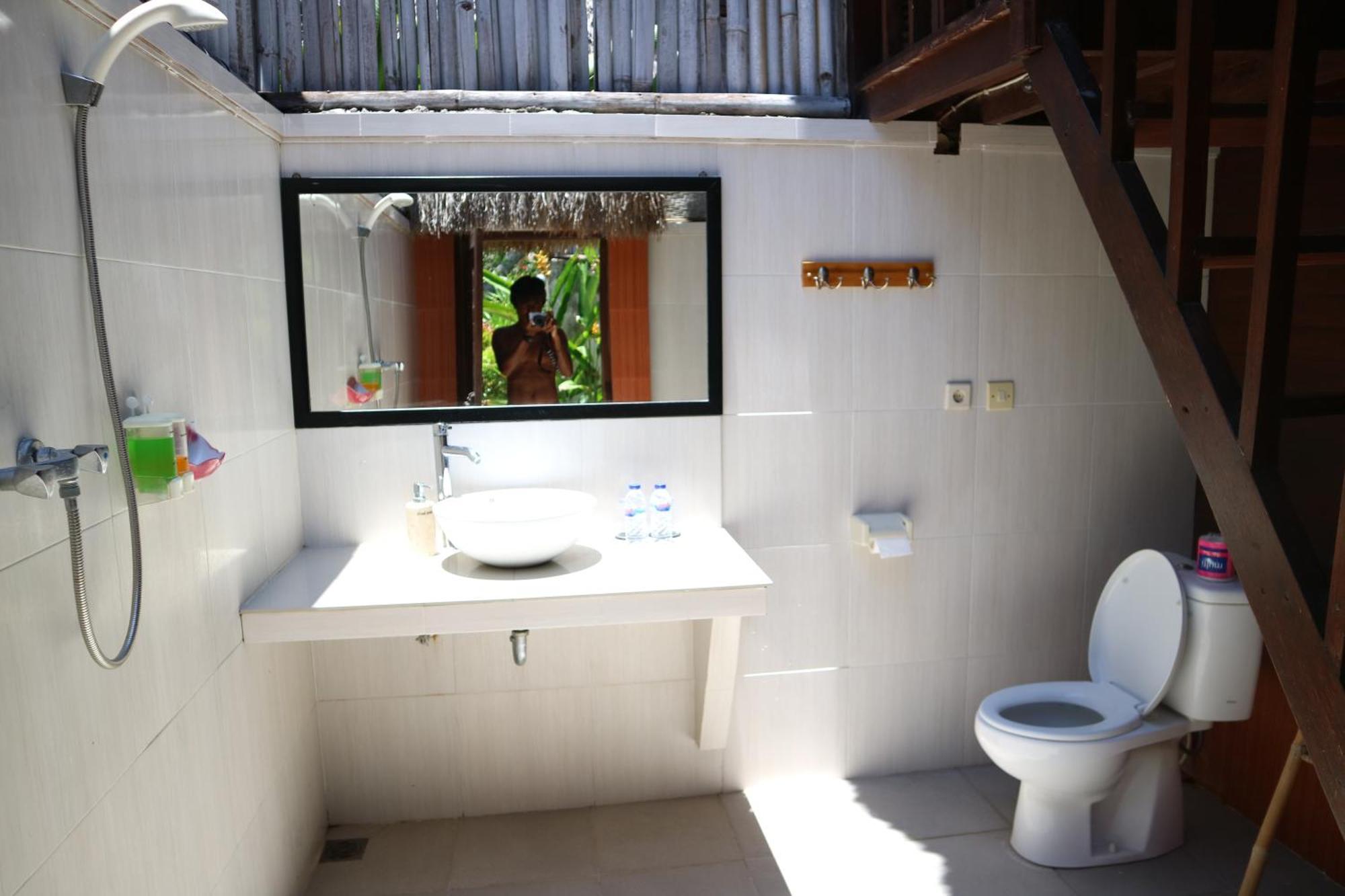 Molamola House Holiday park 2*